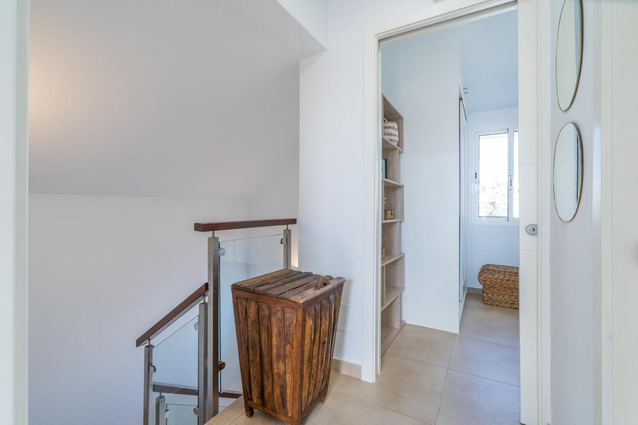 Bonito Bungalow Con Piscina Junto A La Playa San Bartolomé Dış mekan fotoğraf
